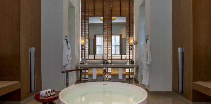 two-bedroom-pool-villa-bathroom2-2