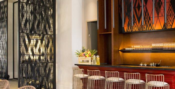 12restaurantsbarssection-2ndrestaurant-thejunction-700x700-2